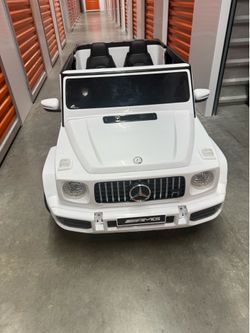 Kids Powerwheel- Mercedes Benz