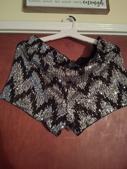 Shorts new size 2XL new