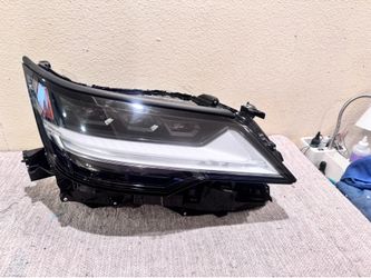 2023 to 2026 LEXUS LX600 HEADLIGHT RH