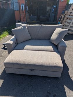 Thomasville Gilroy Oversized Chair & Storage Ottoman (Costco)
