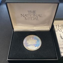 1978 USHS 200th Anniversary: Adoption of the American Flag Medal