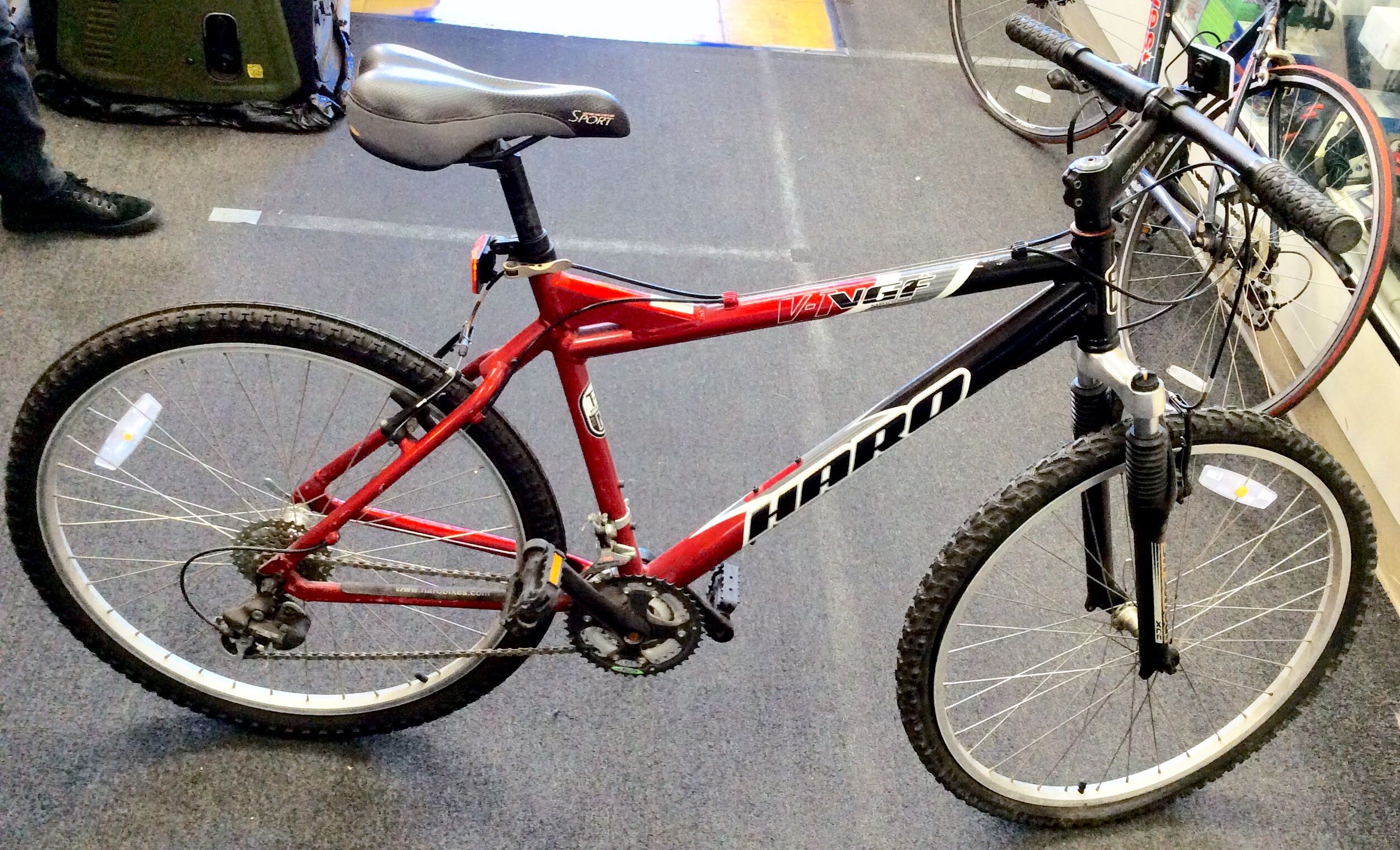 Powerful MTB MOUNTAIN BIKE Haro V1 VGF