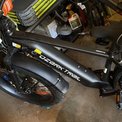 NEW Ozark Trail 26" e-bike