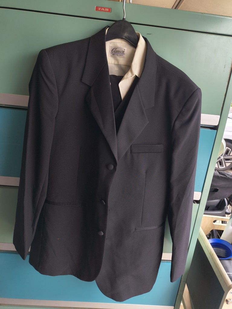 Men's Suit