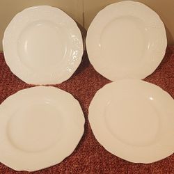  Vintage milk glass plates