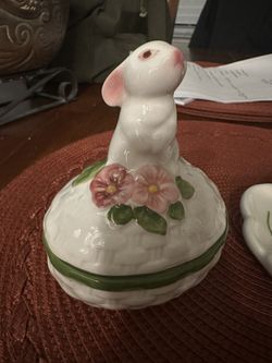 Bunny  Trinket box/dish