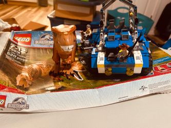 LEGO Jurassic World T. Rex Tracker 75918