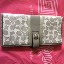 Coach wallet