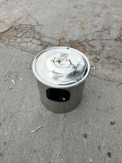 stainless steel cat litter box.