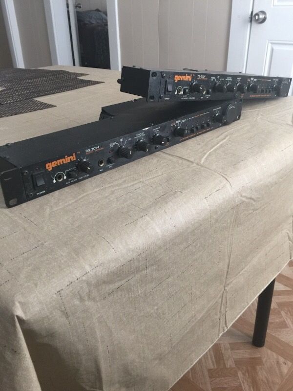 2 Gemini DS-2024 Digital sampler
