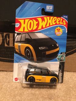 Renault Espace  F1 Hot Wheels. (( New))