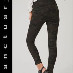 Anthropologie Sanctuary High-Rise Runway Ponte Leggings in Forest Camo Size M