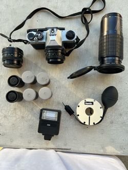 Pentax k 1000 camera with case