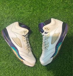 Air Jordan 5 “Grape” 2013 GS Size 7Y White Purple 440888-108
