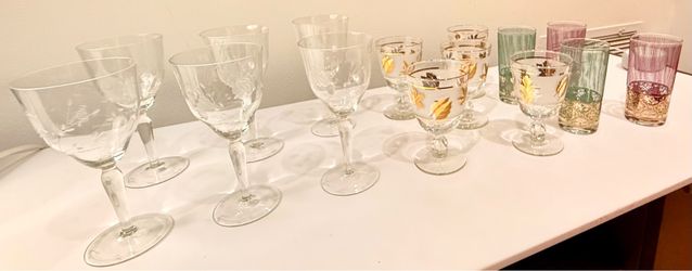 Vintage Mixed Glassware Set - 15 Decorative Drinking Glasses | Etched, Gold Trim & Colored Glass.