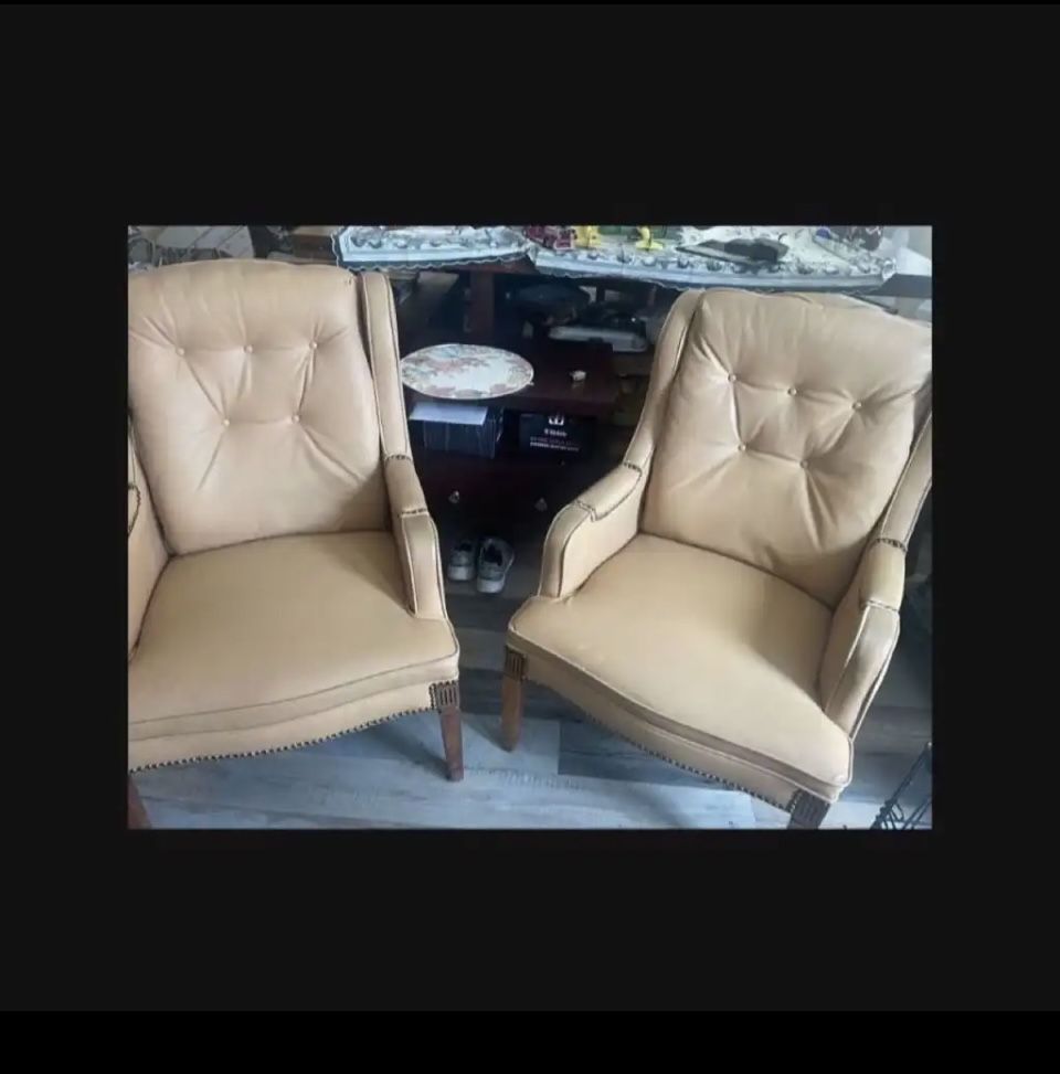 2 Nice Cream Leather Chairs!