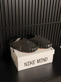 Nike mind size 8.5 for man