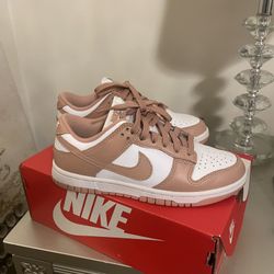 Nike Dunk Low Rose Whisper