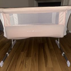 Baby Delight Bedside Bassinet