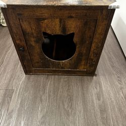 Cat litter box 