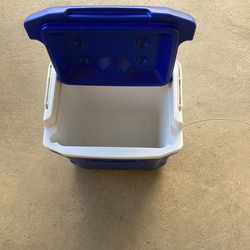 Igloo Cooler H-14,L-14,W-12