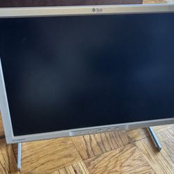 SunNuclear 24” LCD Display monitor