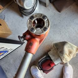 Pipe Threading Tools 