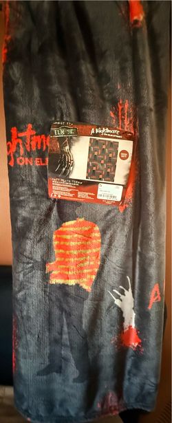 Nightmare On Elm St. Plush Throw Blanket