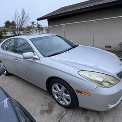 2005 ES330