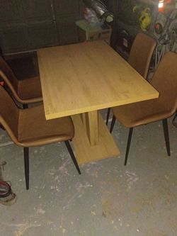 Small Dinner Table and Chairs