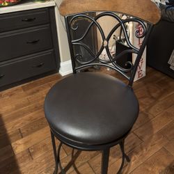 3 Swivel Bar Stools 