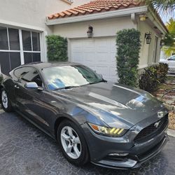 2015 Ford Mustang V6