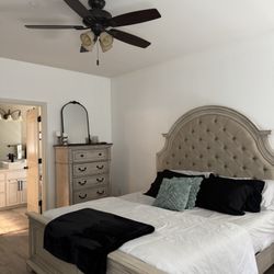 King Size Bedroom Set With Top Of The Line Mattress 
