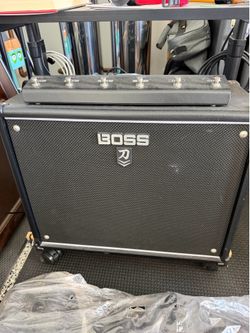 Boss Katana mkii 100 with footswitch