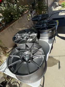 SSR GTX01 Wheels 19x8.5 +45 5x114.3 in Dark Silver with Center Caps