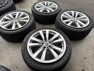 19” Mercedes OEM Factory S550 S63 Wheels With Continental Tires 