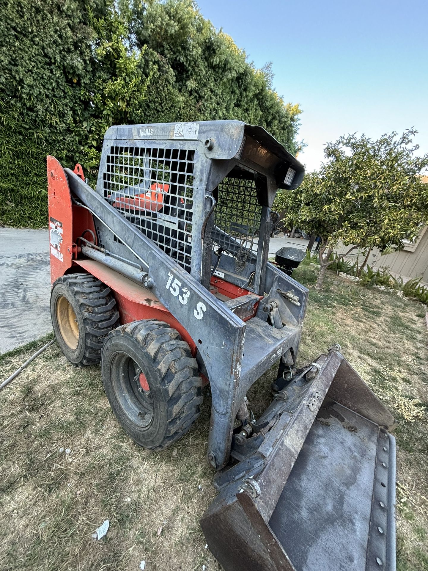 Thomas 153s Skidsteer