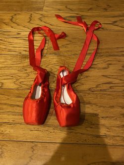 Point Shoes US Size 2 / Size 33 