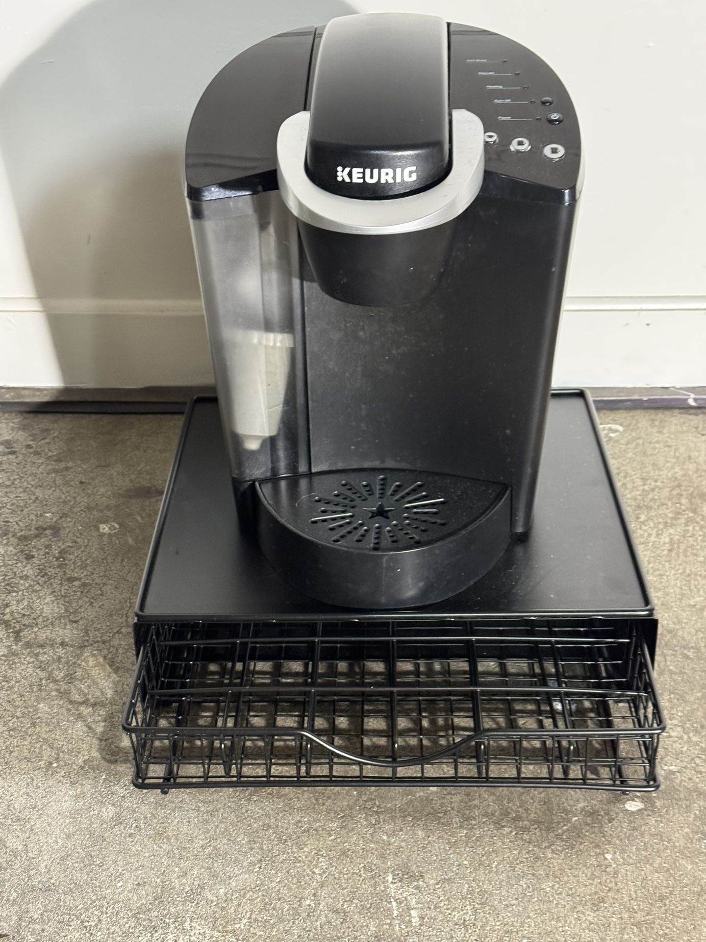 Keurig Coffee Maker With Pods Tray