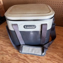 Loomla Soft Sided Insulated Cooler Bag – 20/30 Can – Waterproof, Leak Proof – Great for Beach, Camping, Travel