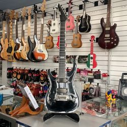 Left handed horizon E-II electric guitar