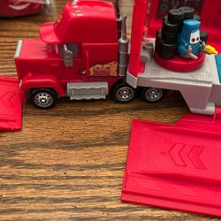 Lightning Mcqeens Trucks 