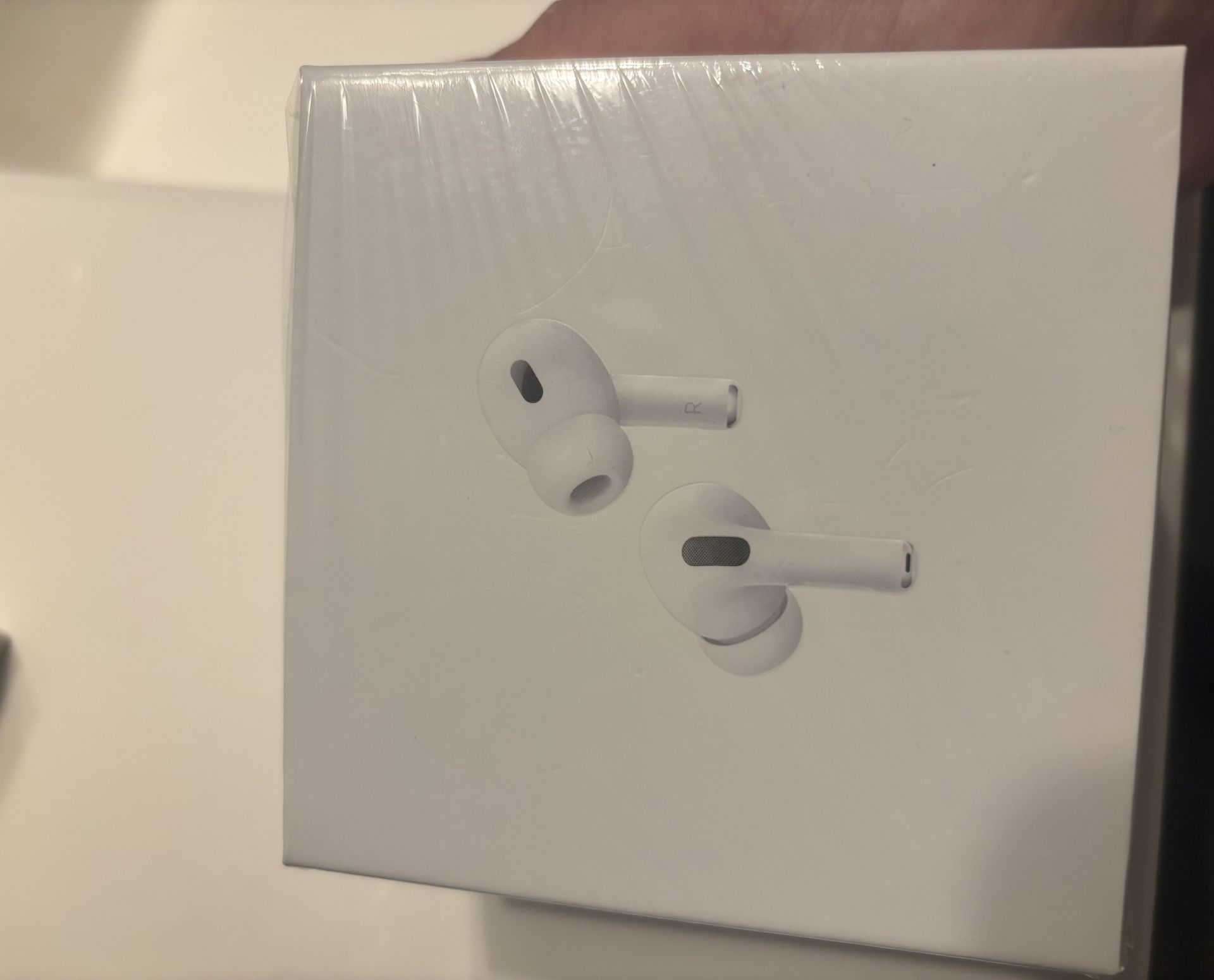 Airpods Pro 2 (usb c + magsafe case) 2 left 