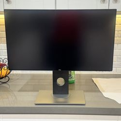 Dell UltraSharp U2717D 27-inch Monitor - Perfect Condition