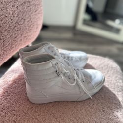 Women’s High Top Vans 