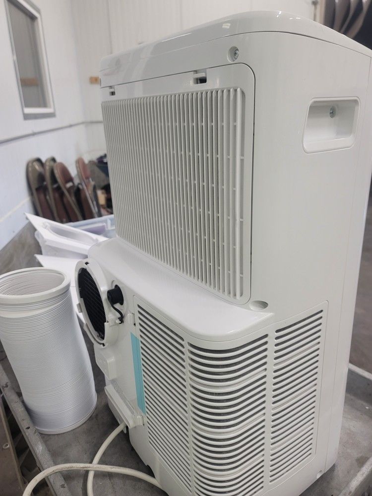 Toshiba Mobile Type Air Conditioner