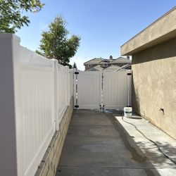 Wall Topper /vinyl Fence