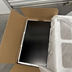 Samsung - 32” ViewFinity S7 LED 4k UHD 60Hz Monitor 