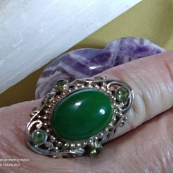 STERLING GREEN JADE & PERIDOT- RING. SIZE# 6.5