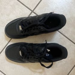 Black Nike Air Force 1’s (size 8)￼